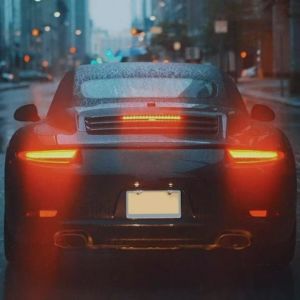 Areyourshop Lampu Peringatan Berhenti Rem Ekor Ketiga LED Merah 28 Otomatis Mobil Universal Honda Toyota Nissan Ford