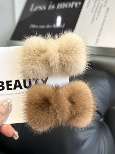 กิ๊บติดผมรูปผีเสื้อขนกระต่ายน่ารัก กิ๊บติดผมขนสัตว์สำหรับฤดูใบไม้ร่วงและฤดูหนาว กิ๊บติดผมขนสัตว์แบบหนา หัวเข็มขัดตกแต่งผม ของใช้ในบ้าน