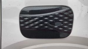 Ốp Nắp Bình Xăng Carbon Xe KIA CARNIVAL 2026-23 Mẫu Vân Carbon Cao Cấp