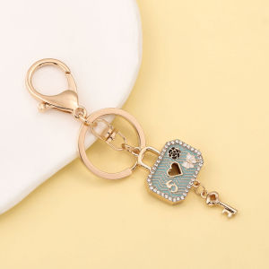 Korean-Style Heart-Shaped Keychain Cute Womens Bag Charm Car Keychain Accessory Couples Anniversary Gift
