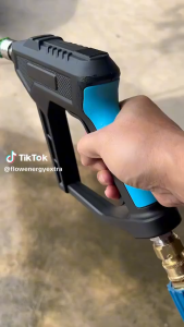 Flow Energy - ปืนฉีดน้ำแรงดันสูงรุ่น GUN016 พร้อมข้อต่อสวมเร็วขนาด 11.8 มม. (1/4 หรือ 2 หุน)