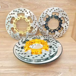 Đĩa rembo 5 lỗ xe Vario/Click 150 size 220mm màu vàng