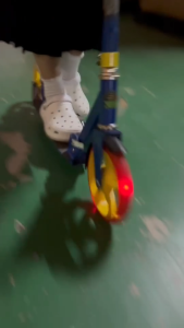 สกู๊ตเตอร์ ขาไถ Scooter Sport พับเก็บได้ ปรับได้ 3 ระดับ สำหรับเด็กและผู้ใหญ่ สกู๊ตเตอร์ น้ำหนักเบา อลูมิเนียม แข็งแรง ทนทาน