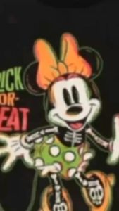 Old Navy Disney T-shirt Trick Or Treat size S