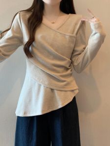 AIYITI | Plus Size Stylish V-Neck Knit Sweater with Waist Cinching and Tummy Concealing