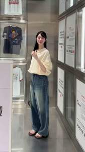 Áo sơ mi form babydoll công sở tay bí bồng cổ V chất Đũi Vân Mây thanh lịch