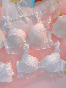 เซ็กซี่ ลูกไม้ Bralette Wireless Thin ฤดูร้อน French น่ารัก ชุดชั้นใน ผู้หญิง Pure Desire Nylon Upper Thin Lower Thick Mould Cup