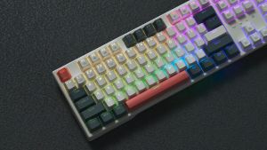 Redragon K668 TRUNDLE Hot-swappable Gaming Keyboard 104 Keys + Extra 4 (EN/TH)