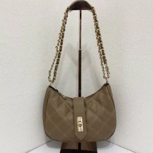 AVERO - BERRY Bag Wanita Selempang Shoulderbag Size 25cm x 17cm