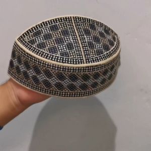 PECI KOPIAH BORDIR PAKISTAN MOTIF DADU HITAM NUNAKU