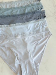 5 Pieces Pure Color Milk Silk Womens Triangle Underwear mid Waist High Slit Simple Design Briefs Butt Lifting Innerwear