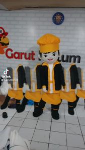 Kostum maskot badut karakter koki kuning setelan karnaval lucu