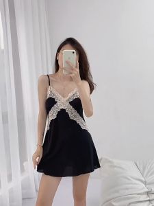 Hormones ชุดนอนผ้าซาตินกระโปรง ชุดนอนชูดเย็ดซาติน และส่วนผสมกับชูดหน้าสวยผ้า สร้างสีลึกซึ้ง ราคาถูกต้อง