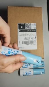 FUFU SHOP น้ำยาลบข้อความพร้อมคัตเตอร์ในตัว 30 ML ปิดข้อความ น้ำยาหมึกล่องสามารถเติมหมึกได้ ลิควิดลบข้อมูล