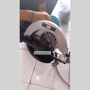 Mesin Circular Saw 7Inch Iwa csw-e Mesin Sirkel 7"Inch IWA CSW-E 1.050Watt 5.200rpm Mesin Gergaji Potong Kayu 7Inch