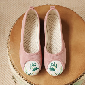 Linen Womens Shoes Spring and Summer Slip-on Ethnic Style Shoes Embroider Cotton and Linen Mom Shoes Non Slip Soft Bottom Old Beijing Cloth Shoes