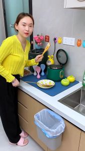 Tumbler Rice Spoon Non-Stick Rice Kitchen Standable Rice Spoon 不倒翁饭勺