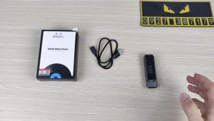 Ruizu X80 Máy nghe nhạc thể thao có kẹp áo kiêm máy ghi âm siêu nhỏ gọn để học tiếng Anh - Bộ nhớ 64Gb - Bluetooth 5.3 - Chui Type C