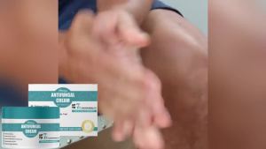 南之月 | Kem Trị Nấm Chân Dưỡng Ẩm Tẩy Tế Bào Chết Loại Bỏ Chai Sạn - Chống Khô Nứt Gót Chân Làm Mềm Da Giảm Ngứa Khử Mùi Khó Chịu