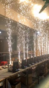 เครื่องจุดพลุเย็น DMX/ไฟเย็น/งานวิวาห์ /การแสดงบนเวที/คอนเสิร์ต/การแสดง/งานแต่งงาน/ปาร์ตี้