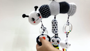 Đồ chơi treo nôi cũi xe đẩy bằng vải bông có âm thanh leng keng cho bé sơ sinh - Pipovietnam