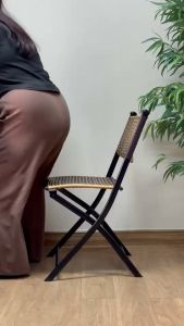 เก้าอี้หวายแบบมีพนักพิงใช้งานกลางแจ้งสะดวกสบายแข็งแรงทนทาน