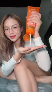 【MY Girl】Luxe Organix Niacinamide+Tranexamic Acid Youthful Glow Whitening Serum Lotion With SPF50+ PA+++ Lightening Brightening & Nourishing Skin