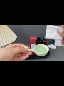 Vitamin C Whitening Toner: A 500ml Solution for Melasma & Peels