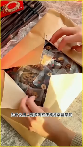 Brown Sugar Ginger Tea with Longan Red Dates & Goji Berries - Warmin​g Wellness Tea for Women Bagged