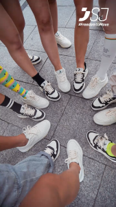 SJ Womens Icon Leather Sneaker