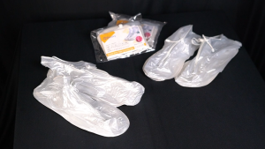Cover Jas Hujan Pelindung Sepatu Waterproof Anti Air Shoes Cover PVC with Zipper