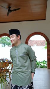 Baju Kemeja Koko Kurta Terbaru El Rumi Lengan Panjang Motif Abizar Warna Putih Bisa COD