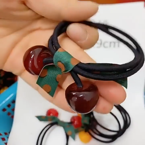 M&P Store - Cặp buộc tóc Cherry đỏ