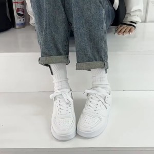 2025 New White Shoes for Lowcut White Sports Board Shoes Korean Style Thick Soles Casual Versatile Ins Sport Fashion