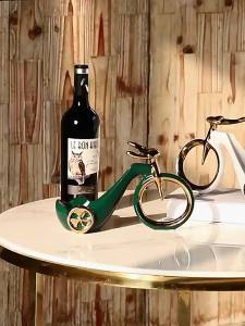 Luxury Wine Bottle Display Stand