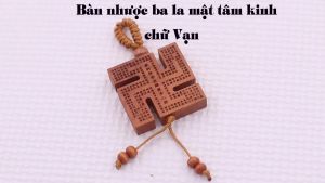 Mặt dây chuyền Cây kinh kim cang gỗ đào kèm vòng cổ dây dù