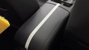 เคลือบเบาะหนัง แว็กซ์ภายใน Premium (ขนาด 1 ลิตร + ผ้า + ขวดฟอกกี้)