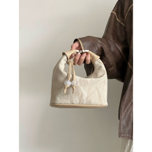 New Chinese Style Satchel Dumpling Bag Womens 2024 New Arrival Work Work Clothing Hand Carrying Underarm Bag Easiest for Match Shoulder Messenger Bag