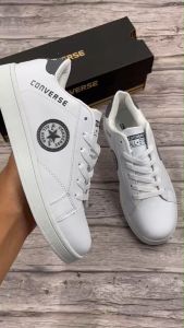 ชุดเปลี่ยนรองเท้า CV หนัง สีขาวฟ้า รุ่นยอดฮิต ติดเทรนตลอดการ สร้างความสะอาดและความสมดุล สินค้าให้ส่งลง