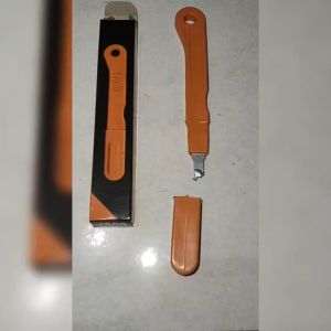 PISAU POTONG HPL CUTTER TACO Cuter silet alat pemotong warna random