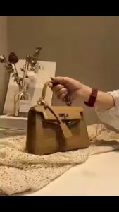 【Life Shop】Korean Female Bag 2023 New Fashion Handbags Shoulder Handbag Sling Bag Leather Sensation Beg Sling Perempuan Korean Style ES404