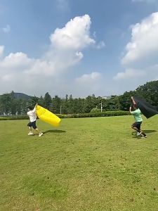 โซฟาลมชายหาด โซฟาเป่าลมแบบพกพา เบาะลม ที่นอนเป่าลม เหมาะสำหรับพกไปใช้นอนหรือนั่งเล่น ฟรีถุงพร้อมเก็บ