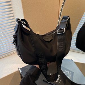 Waterproof Nylon Dumpling Shaped Large Capacity Crossbody Bag for Commuting Womens Fashionable Single Shoulder Bag