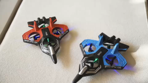 เครื่องบินควบคุมระยะไกล 2.4GHz โฟมกันน้ํารีโมทคอนโทรลเครื่องบิน จรวดแบบโฟม