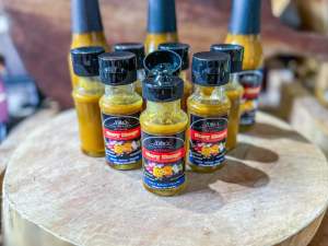 Niko’s Sinamak Mango Yellow Habanero Hotsauce