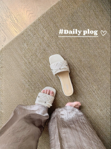 SHÉII | Dép Sandal Đế Vuông Mũi Têm Nơ Hình Trăng Non 45cm