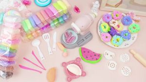 ดินเบา เครื่องทำเส้นก๋วยเตี๋ยวของเล่นปั้นดินน้ำมันโคลนสีปลอดสารพิษชุดเครื่องมือสำหรับเด็กไอศกรีมสาวเครื่องดินเหนียว