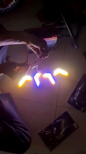 (S elll lớn cho Ae) Xi nhan led đuổi audi chữ Z -Z plus lưỡi hái hiệu ứng nước chảy lắp được Xe Điện Và Xe Máy.Nhìu màu Ae vô chọn lựa ngay nhé!!