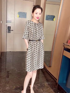 Elegant Floral Print Dress Salt Series Light Maturity Lady Style Beautiful Mini Skirt High Waist round Neck Short Sleeve A-Line Dress