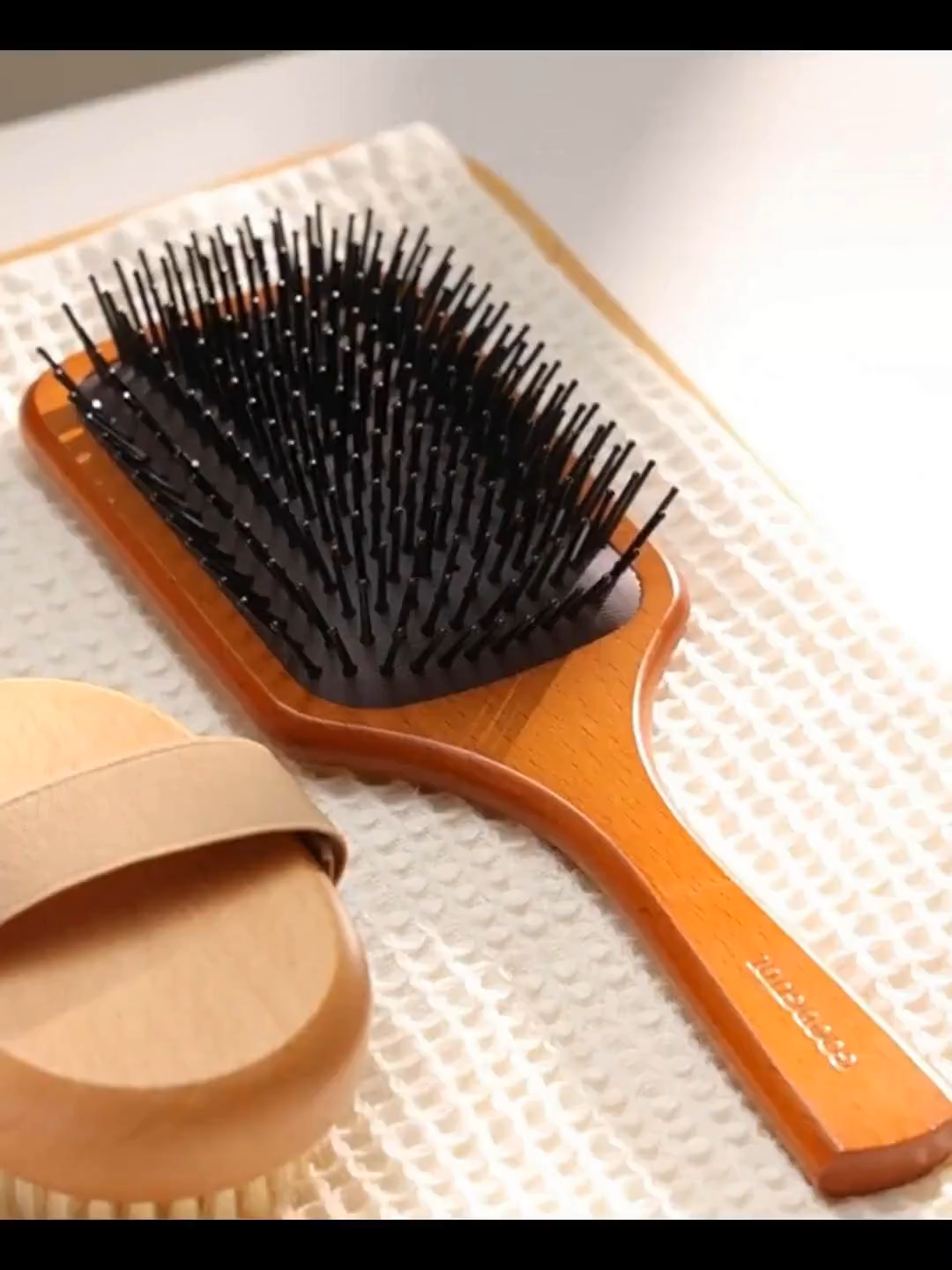 【Shipped within 48 hours】Wooden air cushion comb anti-static scalp massage comb knot breaking brush suitable for fluffy and high-volume hair wet and dry use